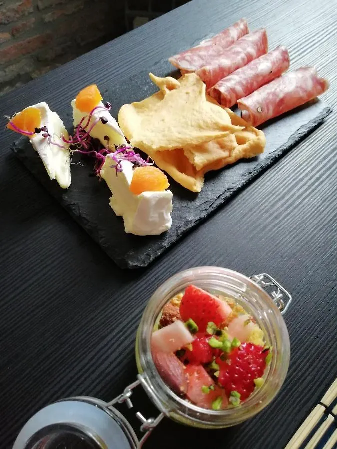 Zucchero Sui Baffi- Food Lovers B&B Mantova Italy
