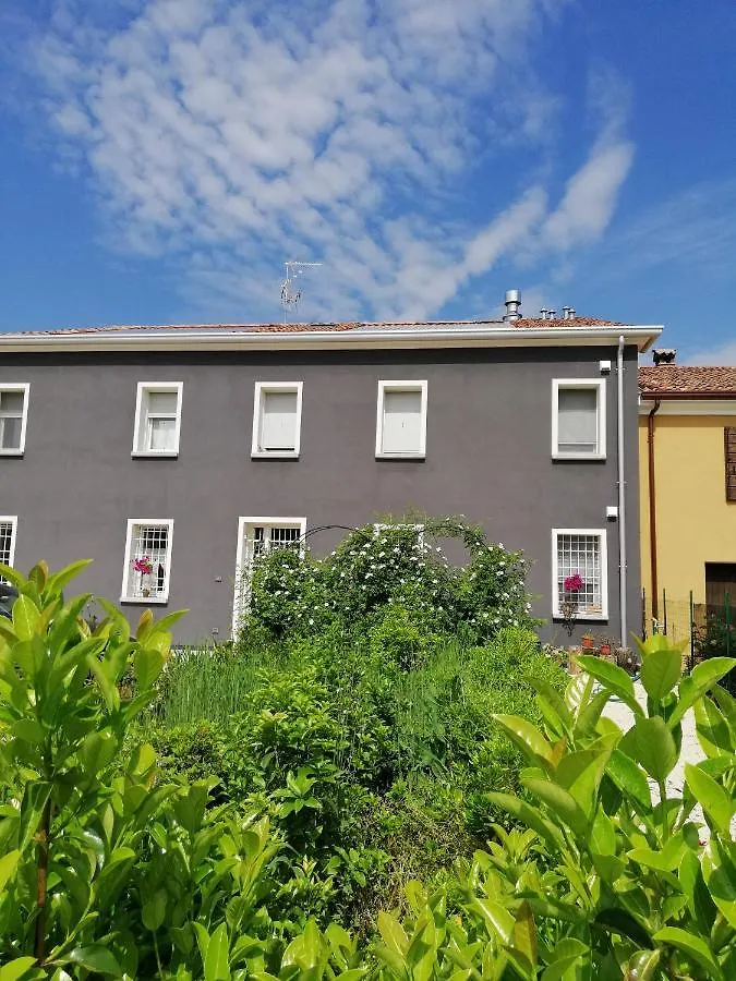 Zucchero Sui Baffi- Food Lovers B&B Mantova Bed & Breakfast